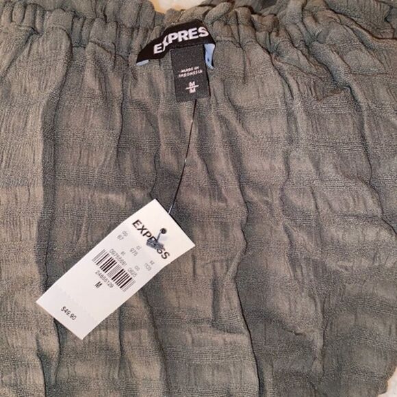 ✨ HP✨NWT Express Shadow Stripe tie up crop✨ - Picture 4 of 6